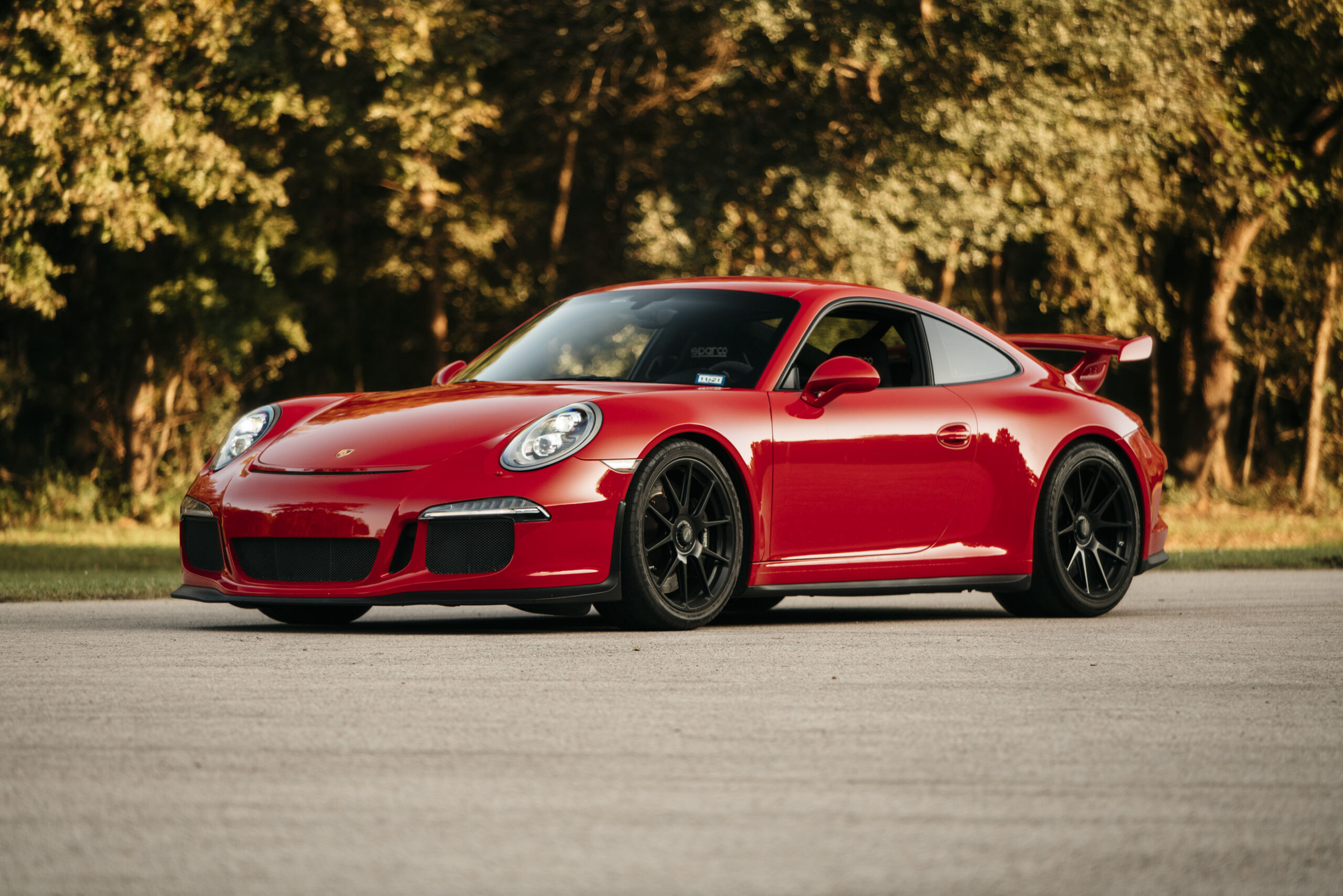 Pro tips to take the best photos when trying to sell your car