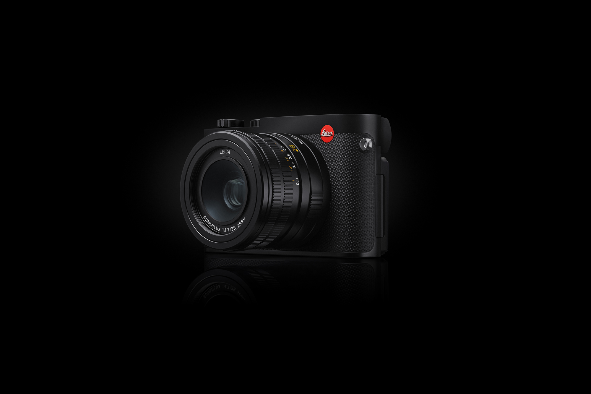 Leica Q3: A full-frame, fixed-lens compact with more megapixels and a tilting screen
