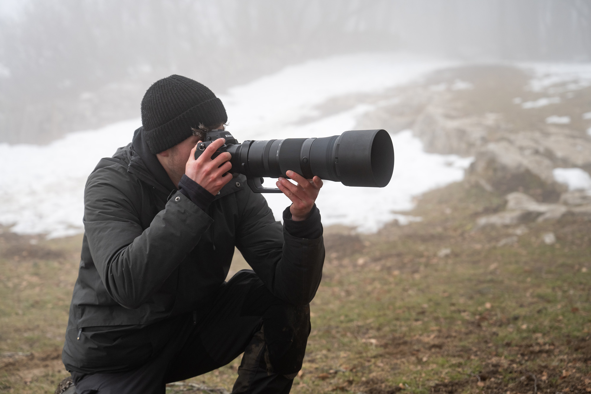 Nikon announces two affordable and compact telephoto zoom lenses