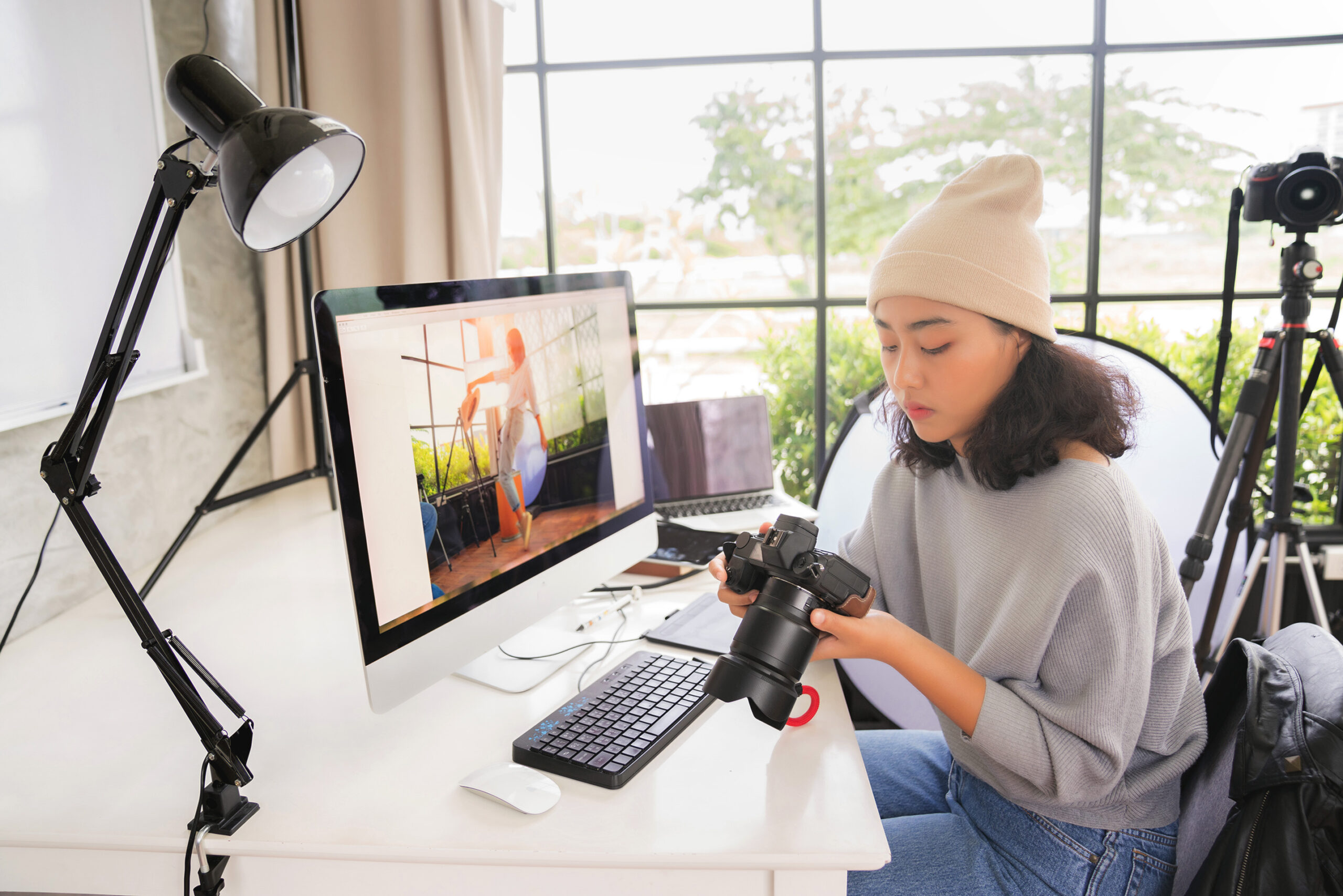 Excire Foto 2022 can analyze and keyword your entire photo library using AI