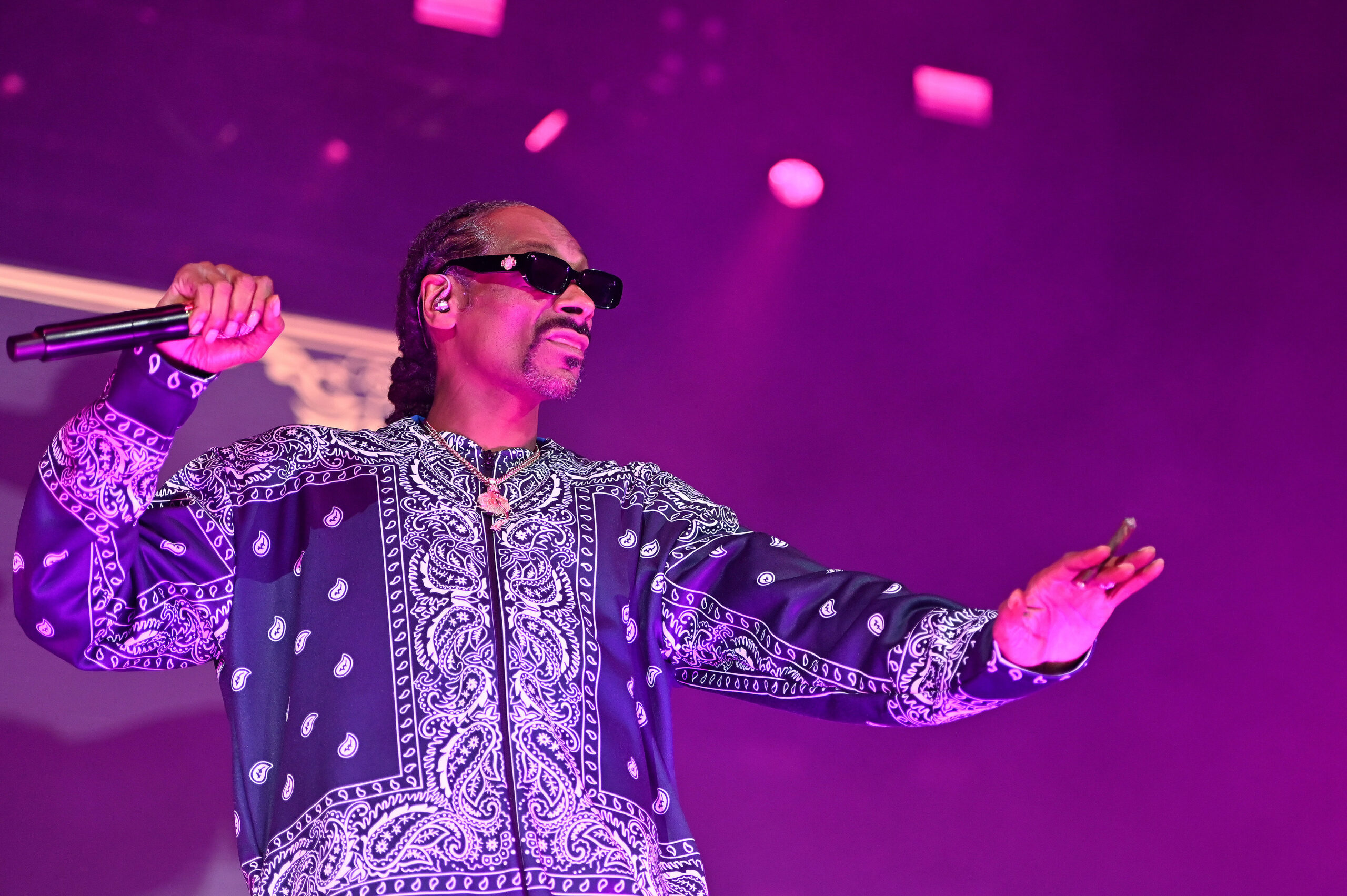 Snoop Dogg says photographers shouldn’t own their photos of celebrities
